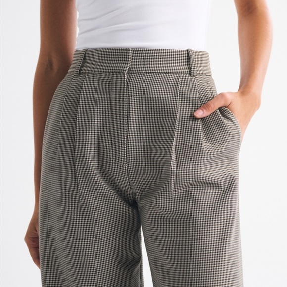 Abercrombie Sloane Tailored Wide Leg Pant - Picture 3 of 5